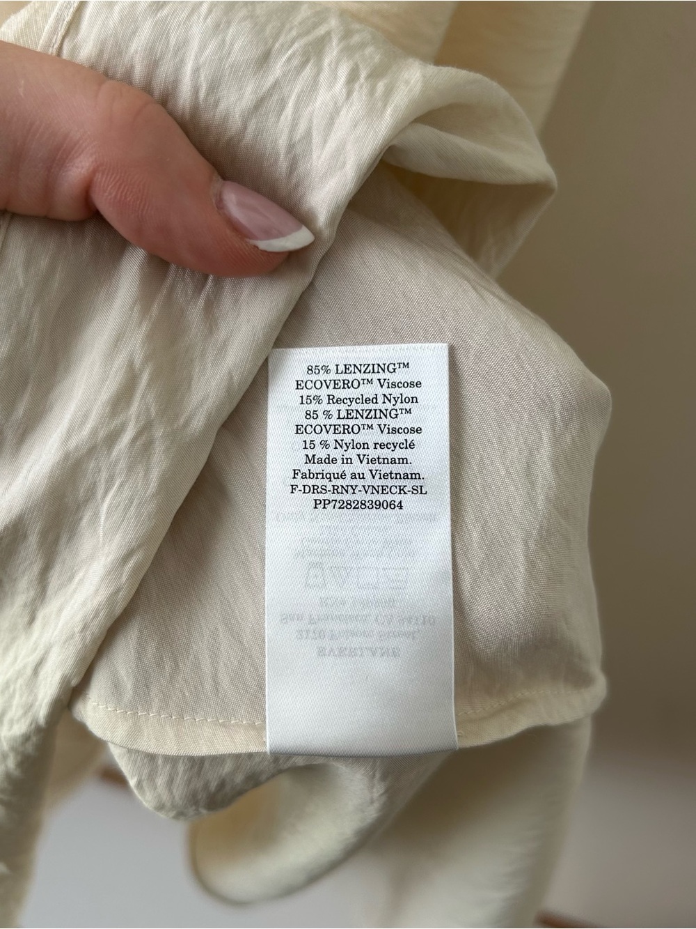 Everlane THE V-NECK DRESS IN SOFTLUXE Sandshell Cream NWT 0 - Picture 12 of 14
